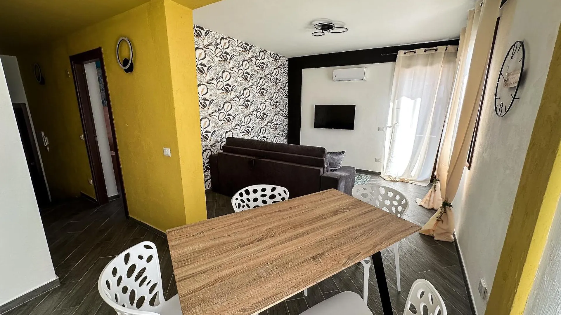 Intero Appartamento Con Terrazza - Villa Ciaculli Palermo Italië